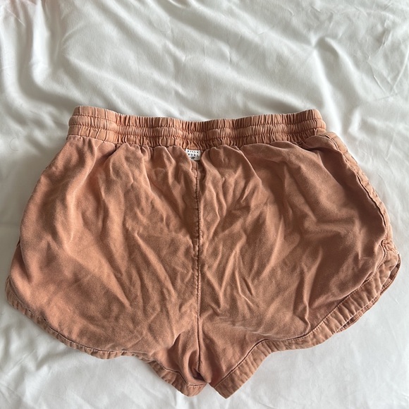 Billabong pink/orange cloth shorts. No stains. Super cute and comfy! - Picture 2 of 2